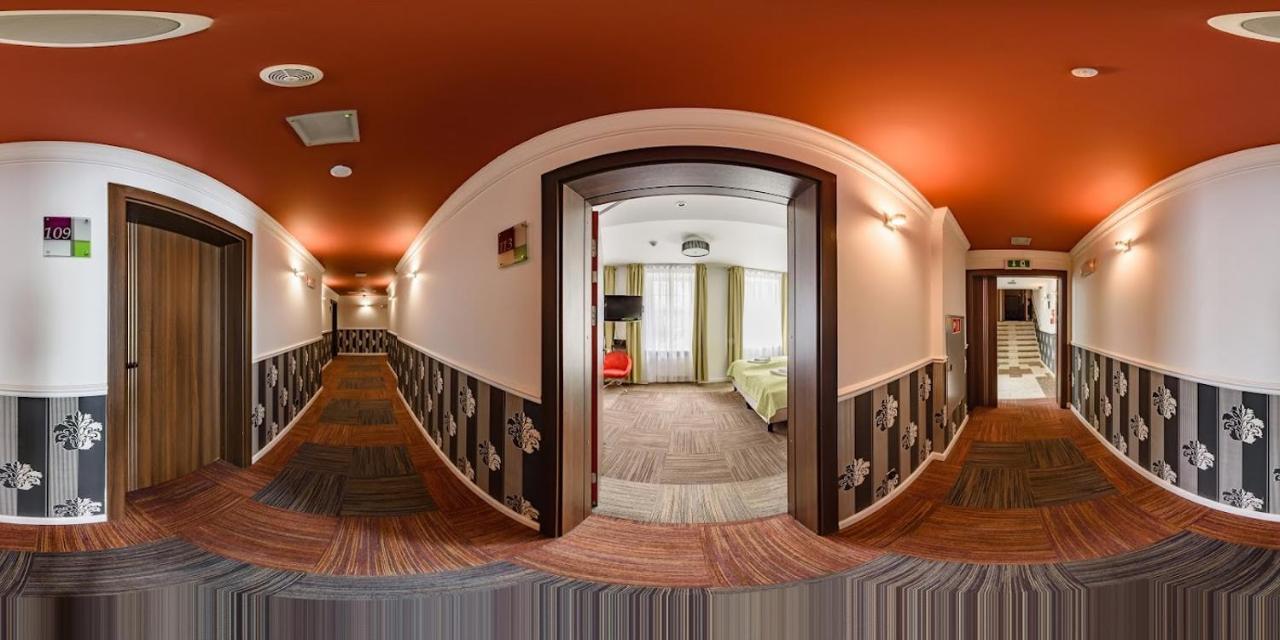 Hotel Artus - Old Town Гданск Екстериор снимка
