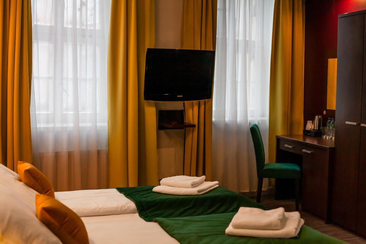 Hotel Artus - Old Town Гданск Екстериор снимка