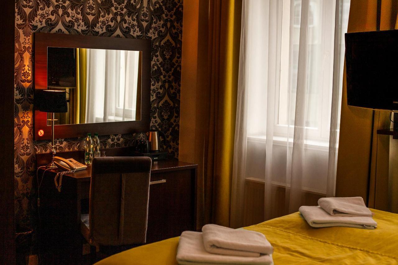 Hotel Artus - Old Town Гданск Екстериор снимка