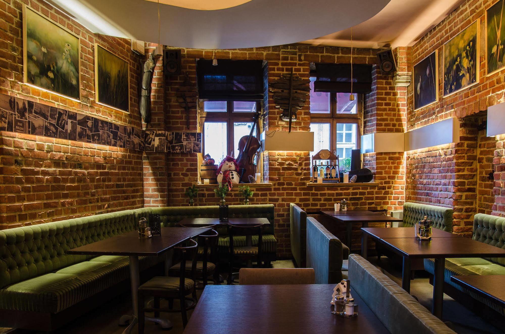 Hotel Artus - Old Town Гданск Екстериор снимка